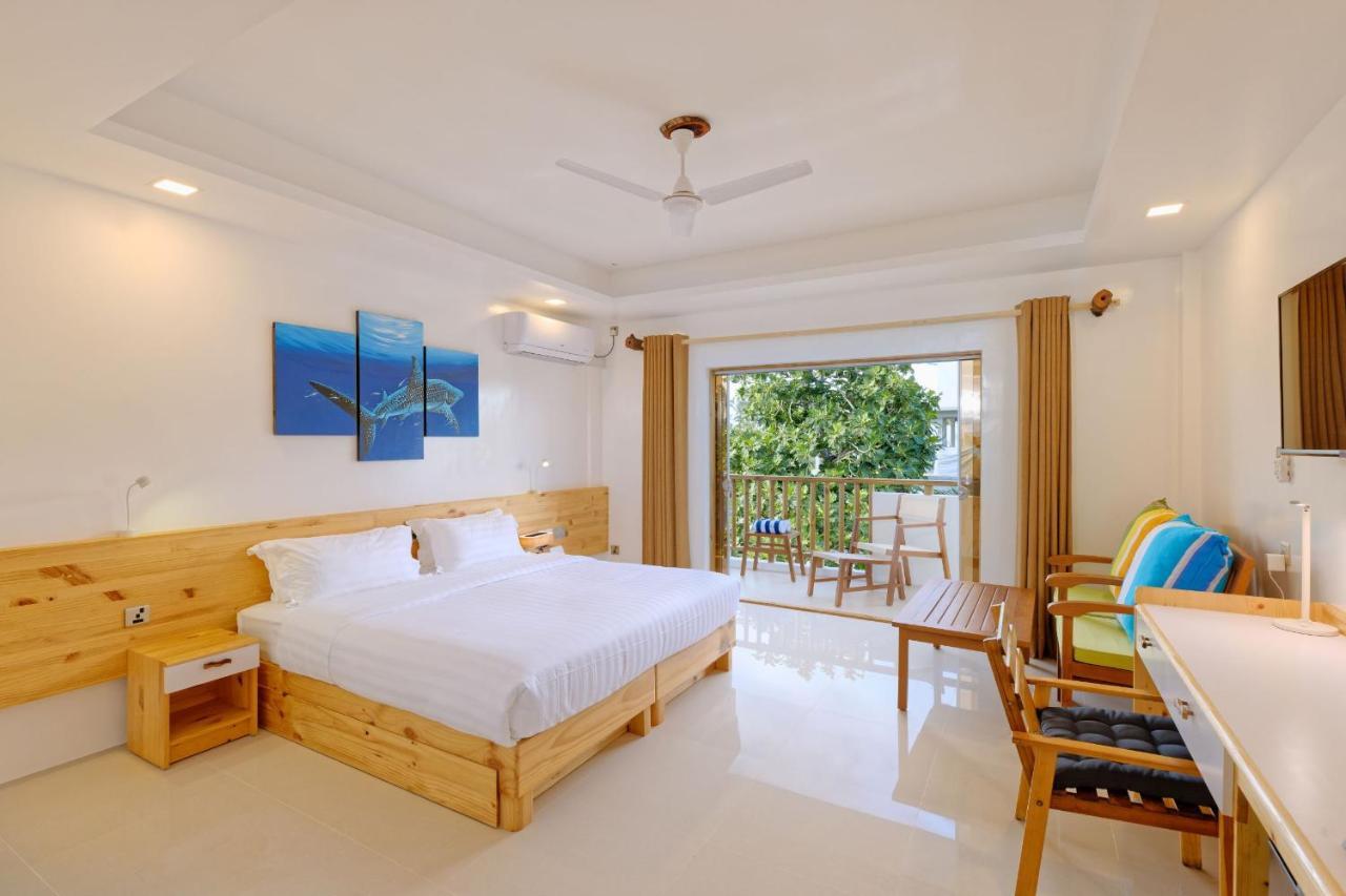 Luau Beach Inn, Maldives Fulidhoo Exterior photo